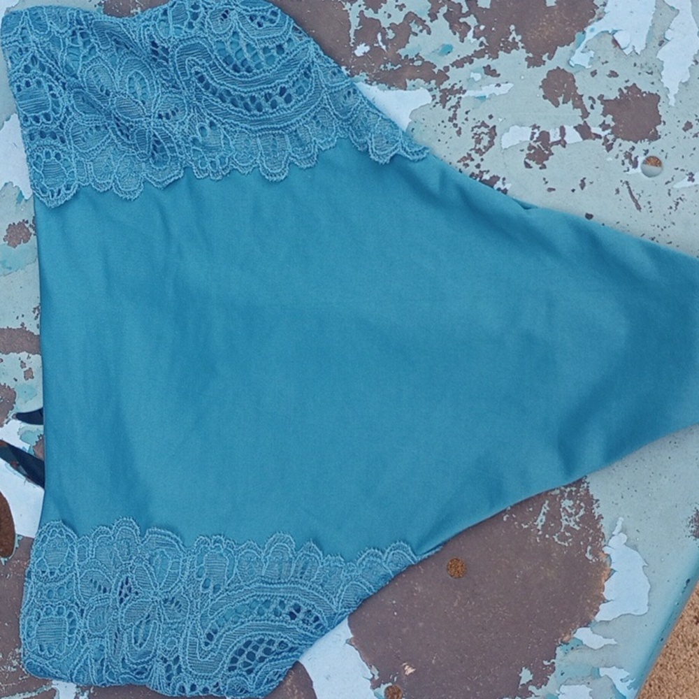Soma Vanishing Tummy High Waisted Teal Lace Trim Thongs
